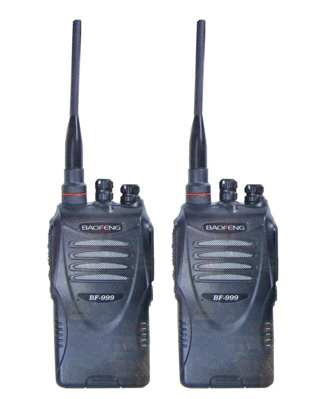2 x BF999 Walkie Talkie set, 2 x docking chargers. 16 ch., PTT, 5Km open range, TWO WAY RADIO, 5 W