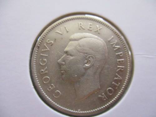 1937 2 shillings - Scares - Excellent coin  - Judge condition as per photo