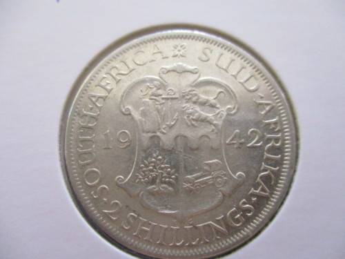 1942 2 shillings  - Excellent coin  - Judge condition as per photo