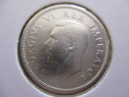 1945 1 shillings  - Excellent coin  - Judge condition as per photo