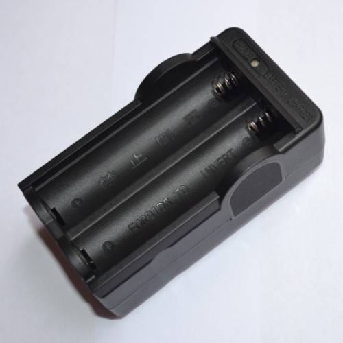 18650 Travel Charger