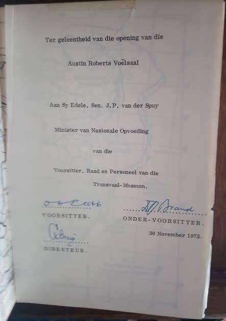 Roberts Birds of South Africa - Signed by the Chairman etc of the Transvaal Museum