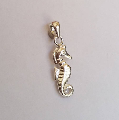 *925 Sterling Silver* Seahorse Pendant/Charm
