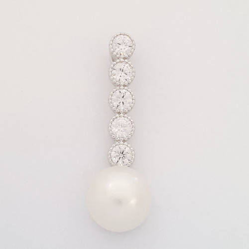 Pearl and 5CZ Pendant in 925 Sterling Silver