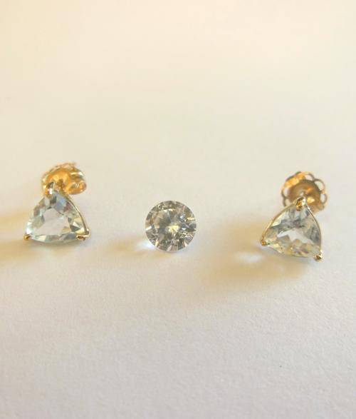 0.80ctw Natural Aquamarine Studs in 10K Yellow Gold