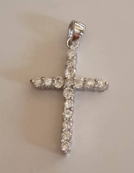 0.64ctw Clear Round CZ Cross Pendant in Silver