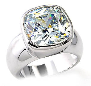 **New**Breathtaking**Radiant cut cz dress ring