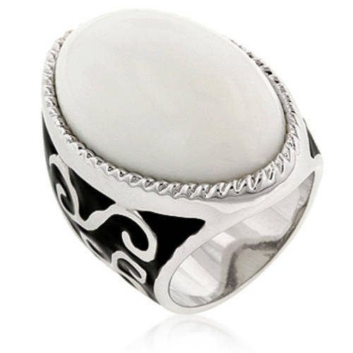 **BIG & BULKY**Stunning Zebra dress ring**Size 6/8**