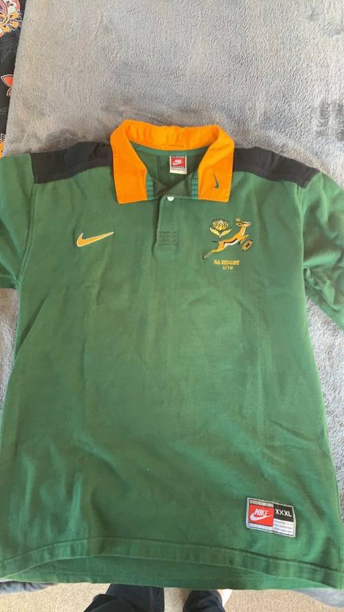SA u/19 rugby player issue jersey (nr 21 on back)