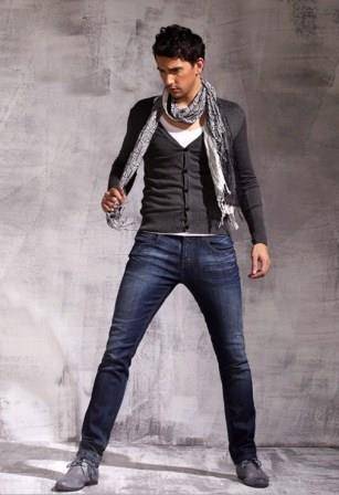 VERTIGO Mens Slim Fit Jeans - Size: 30x33