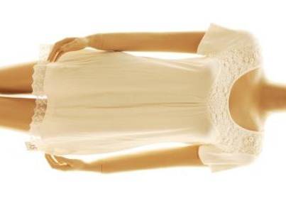 Gorgeous Lace Top - Size: XS