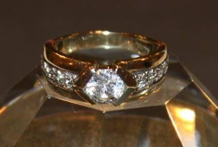 9ct Yellow Gold Dress Ring