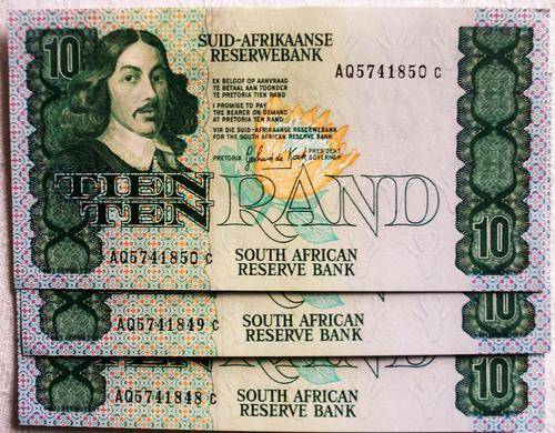 SOUTH AFRICAN R10 BANKNOTES  GOOD CONDITION  1985 aq 5741848 - 50  (SET OF 3 NOTES)