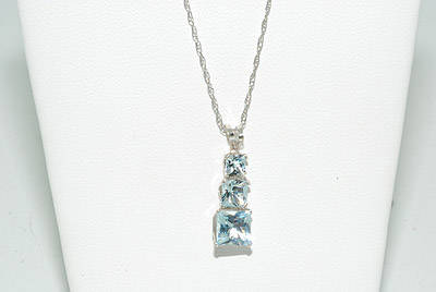 10k Solid White Gold Aquamarine Pendant! Perfect as a Gift for someone special......