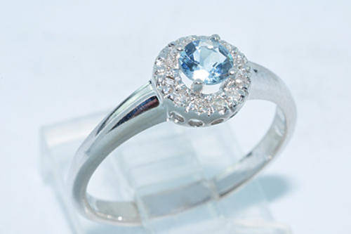 14k Solid White Gold, Topaz and Diamond Ring! Perfect as a Gift for someone special......