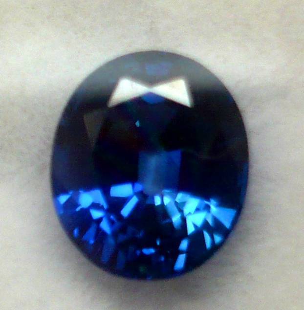 STUNNING  KASHMIR BLUE SAPPHIRE.  WEIGHT 2.020CTS    HIGH VALUE ITEM!