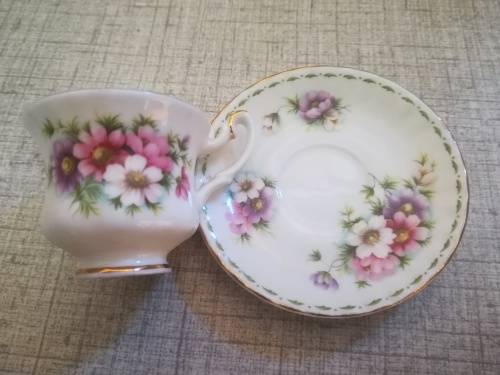 Royal Albert Miniature Flower of the Month Duo - October