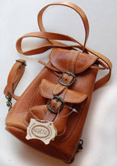 VERY CUTE LITTLE BACKPACK WITH STRAPS (BROWN)
