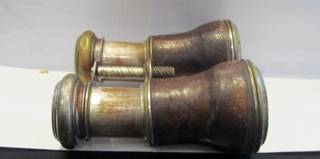 Antique / Vintage Binoculars - Le Jockey Club de Paris - with leather case