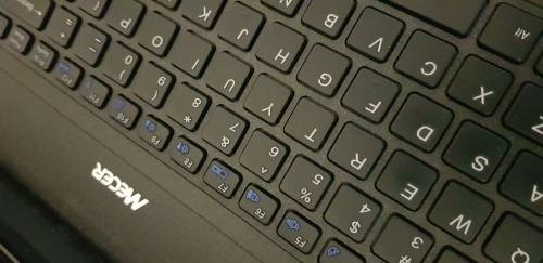 Mecer Xpression W765CQ, I3 processor, ideal for student