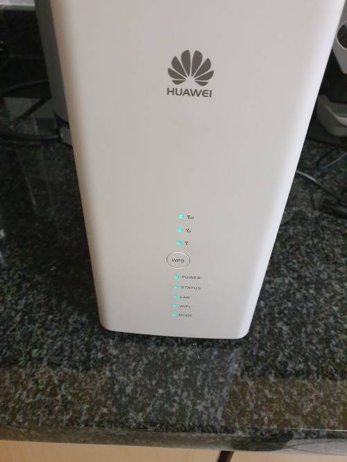 COMBO DEAL!!! HUAWEI B618 and POYNTING 11 dbi antenna with 10m cable