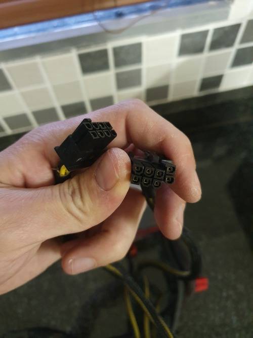 Chieftec 750w power supply, semi modular 100 % working all cables included.