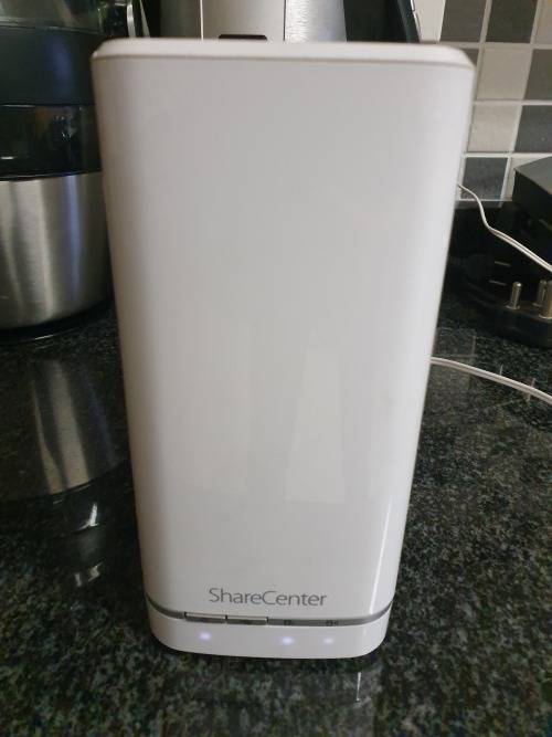 D-LINK NAS, INCLUDES 3TB AND 2000gb DRIVES