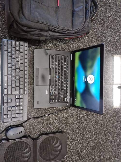 Dell E7450 laptop and accessories