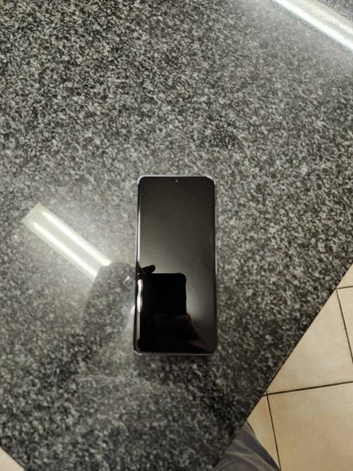 SAMSUNG S20 + (PLUS) LIKE NEW!!! INCLUDES RINGKE COVER