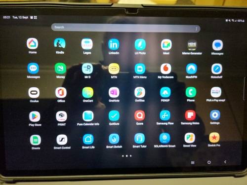 SAMSUNG GALAXY TAB S7 FE 5G + GALAXY BUDS PLUS, BRAND NEW CONDITION.