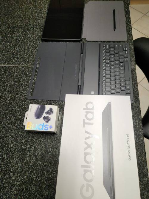 SAMSUNG GALAXY TAB S7 FE 5G + GALAXY BUDS PLUS, BRAND NEW CONDITION.