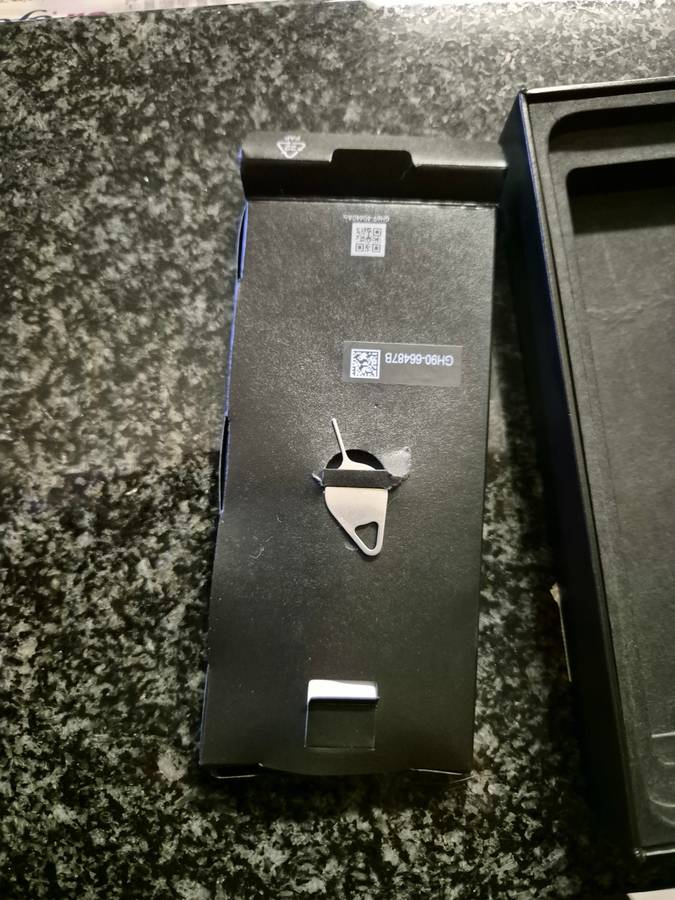 ***IMMACULATE*** Samsung Galaxy S22 PLUS  5G 256 GIG DUAL SIM!