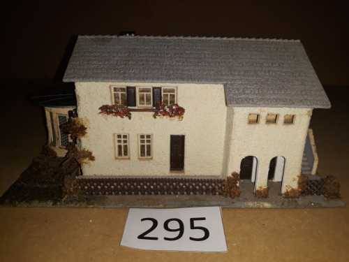 Faller 219 - Highly detailed factory built - all wood - Hotel and Cafe from 1950 "HO"