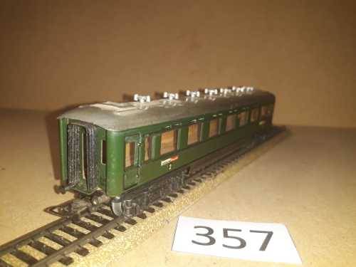 Marklin 351 - German Railways Express Passenger Coach- All Metal 'HO"
