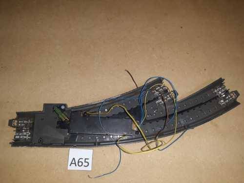 Marklin 24672 - C- Track Curved Right Point - Motorized with Indicator Light   "HO"