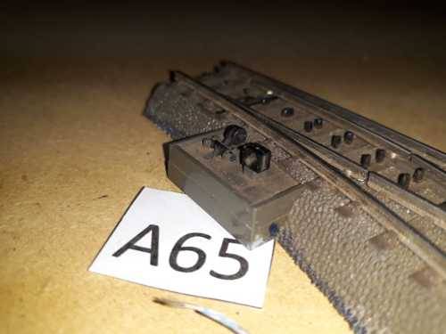 Marklin 24672 - C- Track Curved Right Point - Motorized with Indicator Light   "HO"