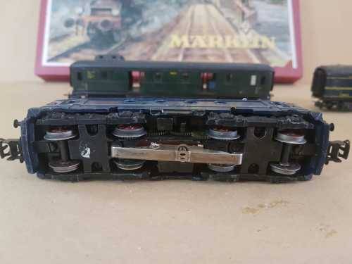 Marklin 3113 - 1955 Dutch Set - Locomotive and 3 coaches + Track