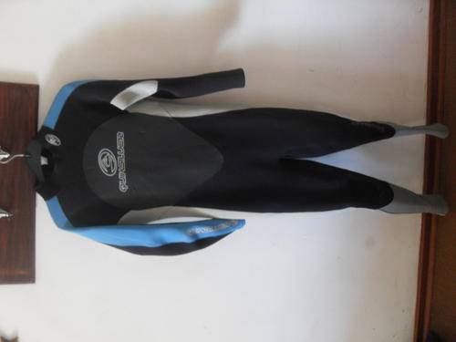 Quiksilver GS320 wetsuit (large)