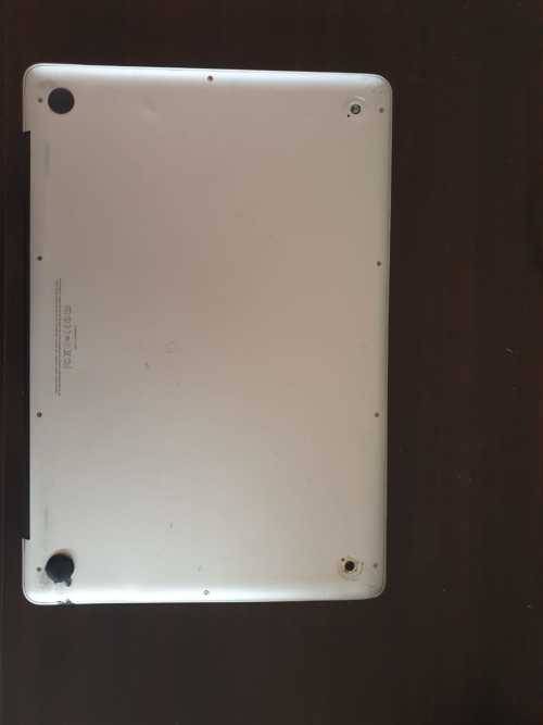 Macbook Pro (Mid 2010) 250 GB SDD, 8 GB RAM, Intel Core I5