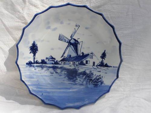 STUNNING DELFT' S BLUE WALL PLATE