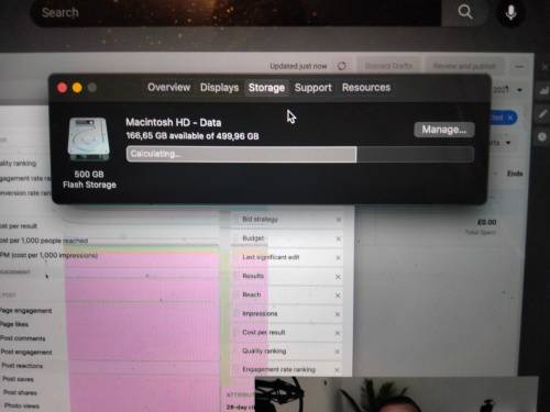 APPLE 2017 MacBook Pro 15-inch | Core i7 2.9GHz | HD 630 Graphics | 16GB Ram | 512GB Storage