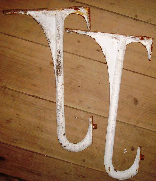 Vintage cast iron basin brackets