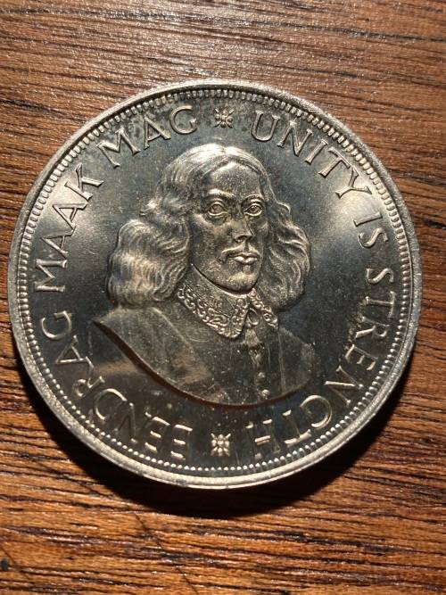 1948  *5 shilling / crown*  good looking coin * low unc in our opinion