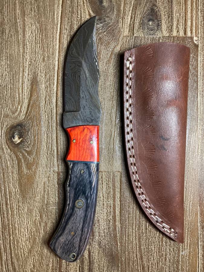 New Damascus Hunting or utility knife with leather sheath - priced to sell