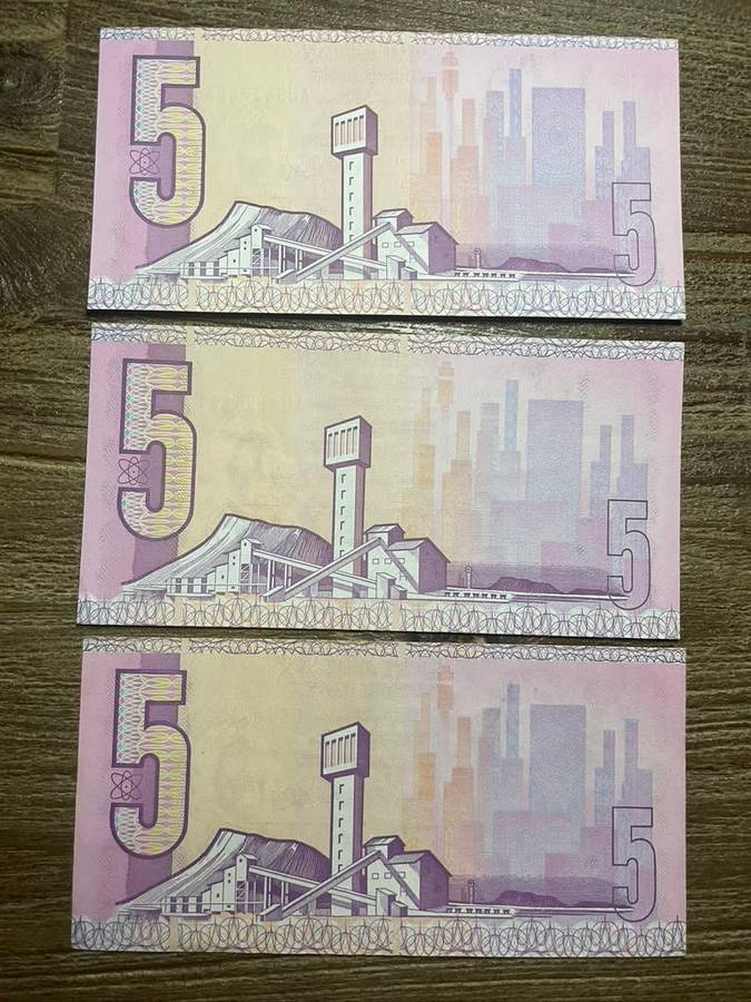 MH de Kock  ***  1 Pond  ***  1954 third issue  ***  Excellent condition, no folds
