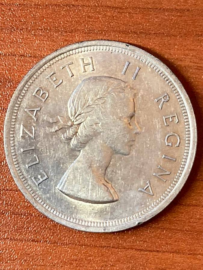 1953 *** 5 Shilling *** Always collectable