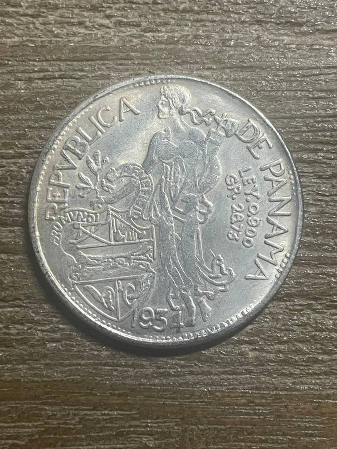 1934 *** Panama *** Imitation Crown not silver