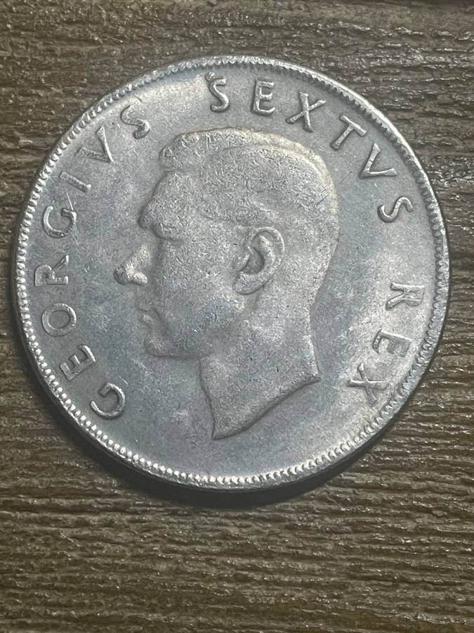 1865 *** Crown  *** Imitation Crown not silver