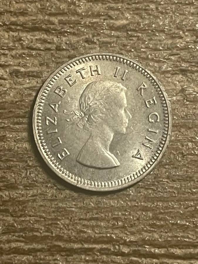 1959 *** 3P *** has great mint lustre