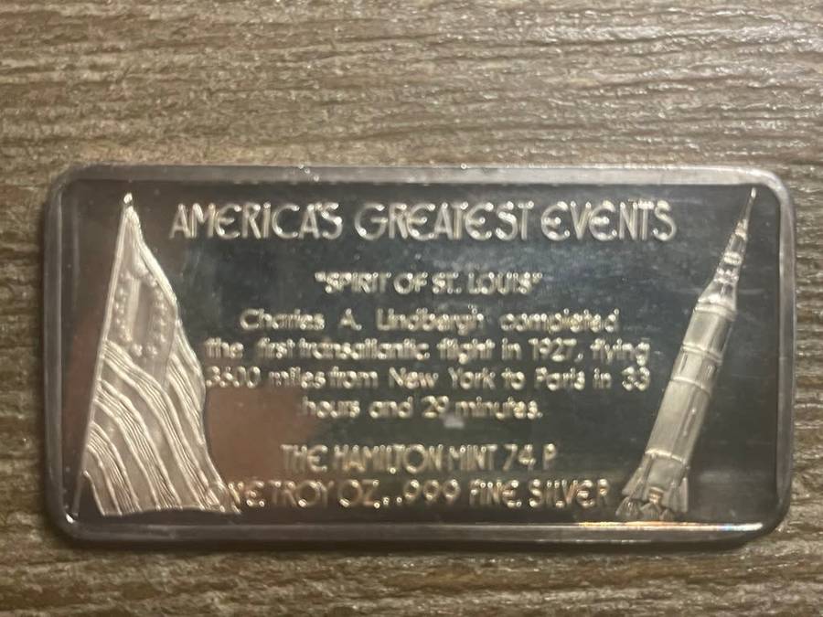 Silver 1 oz *** Linburghs solo Flight *** 1976 Hamilton Mint selling for appr R1800 on ebay